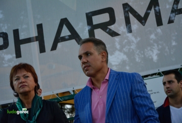 Първа копка на "Трибуна Моци"